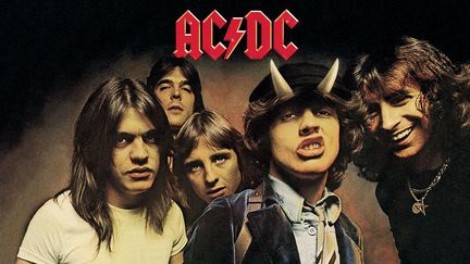 La pochette de l'album "Highway to Hell", avec Angus Young arborant les célèbres cornes et queue du diable. (Atlantic Records)