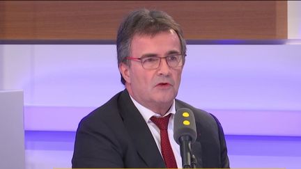 Philippe Brassac, le directeur général du Crédit Agricole, invité de l'interview éco le 25 mars 2020. (FRANCEINFO / RADIOFRANCE)