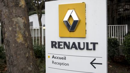 L'entrée de l'usine Renault de Boulogne-Billancourt (Hauts-de-Seine), le 12 février 2016. (VINCENT ISORE / MAXPPP)