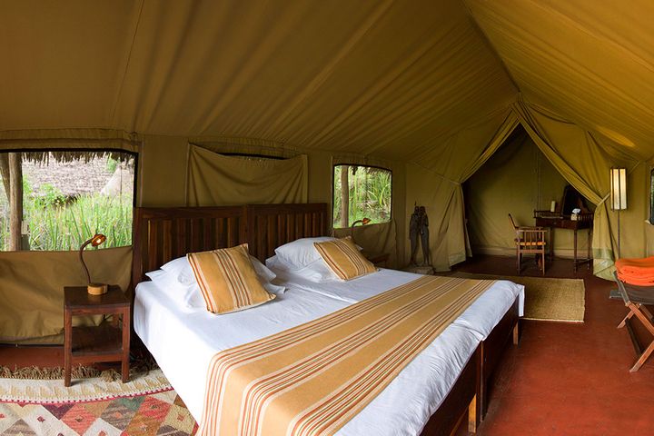 Une tente haut de gamme du camp Olduvai, l'un des huit lodges de Tanganyika en Tanzanie (www.olduvai-camp.com)