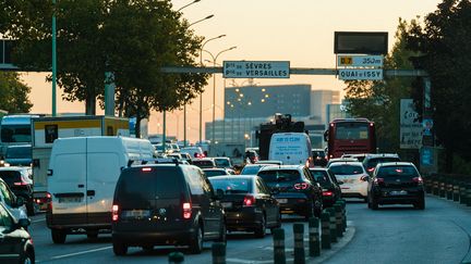 Des embouteillages sr le périphérique à Paris, le 7 novembre 2017.&nbsp; (SIMON GUILLEMIN / HANS LUCAS)