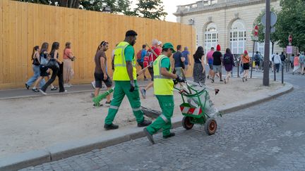 Des moyens importants ont été mis en place par la municipalité parisienne pour maintenir la propreté des rues et des sites olympiques. Ce dispositif peut-il perdurer après la période olympique ?