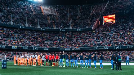 Les joueurs de Valence et du Real Madrid lors de leur affrontement en Liga à Mestalla, le 2 mars 2024. (ALEXANDRE MARTINS / AFP)