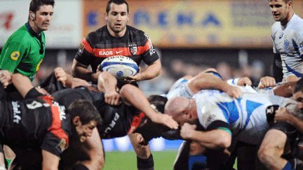 Les packs de Castres et Toulouse avant impact