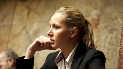 La d&eacute;put&eacute;e et membre du Front national&nbsp;Marion Mar&eacute;chal-Le Pen &agrave; l'Assembl&eacute;e nationale &agrave; Paris, le 6 octobre 2015. (YANN KORBI / CITIZENSIDE.COM / AFP)