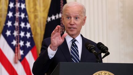 Le président américain Joe Biden donne une conférence de presse à la Maison Blanche, à Washington, le 25 mars 2021. (CHIP SOMODEVILLA / GETTY IMAGES NORTH AMERICA / AFP)