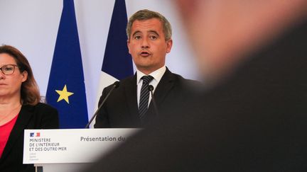 Gérald Darmanin, ministre de l'Intérieur, s'exprime devant la presse à Paris, le 12 juillet 2023. (QUENTIN DE GROEVE / HANS LUCAS / AFP)