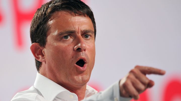 Manuel Valls, ministre de l'Int&eacute;rieur, &agrave; l'universit&eacute; d'&eacute;t&eacute; du PS &agrave; La Rochelle, le 25 ao&ucirc;t 2012. (PIERRE ANDRIEU / AFP)