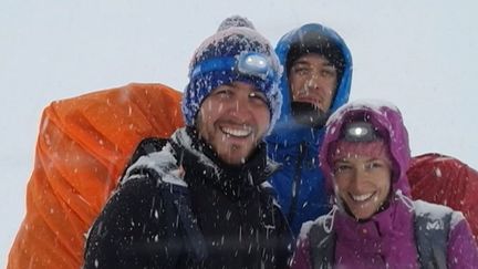 Gaspard Delaporte et ses amis lors d'un trek dans l'Himalaya, &agrave; la mi-octobre 2014. (FRANCE 2)