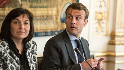 Le ministre de l'Economie, Emmanuel Macron, lors d'une réunion interministérielle à Matignon, le 12 mai 2016. (YANN KORBI / AFP)