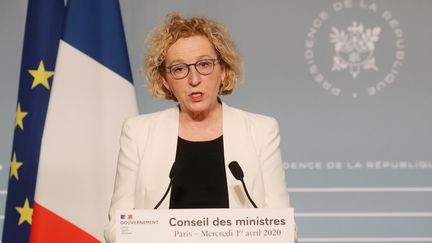 Muriel Pénicaud, le 1er avril 2020, lors d'une conférence de presse au palais de l'Elysée, à Paris.&nbsp; (LUDOVIC MARIN / AFP)