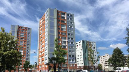 Un quartier prioritaire de la politique de la ville de Tremblay-en-France (Seine-Saint-Denis), en juillet 2018. (CLAIRE CHAUDIÈRE / RADIOFRANCE)