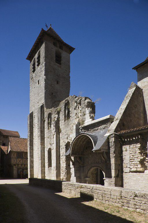 L'abbaye bénédictine de Marcilhac-sur-Célé (Lot)
 (SUDRES Jean-Daniel / hemis.fr)