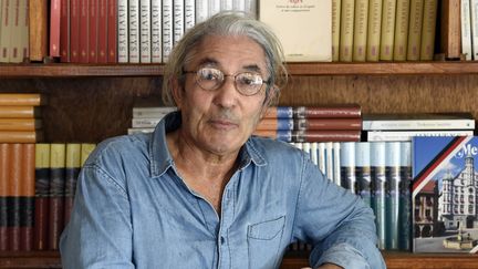 Boualem Sansal (ici en août 2015), comme Delphine de Vigan, fait partie des premières sélections des trois grands prix littéraires, Goncourt, Médicis et Renaudot.
 (FAROUK BATICHE / AFP)