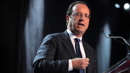 Fran&ccedil;ois Hollande le 28 janvier 2012 &agrave; Montreuil (Seine-Saint-Denis), lors du congr&egrave;s de France Nature Environnement. (OLIVIER CORSAN / LE PARISIEN / MAXPPP)