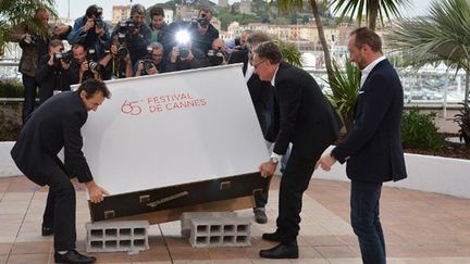 La séance photo prend une drôle de tournure...
 (AFP)