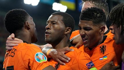 Georginio Wijnaldum a libéré les Pays-Bas en ouvrant le score contre l'Ukraine le 13 juin 2021. (PETER DEJONG / POOL)