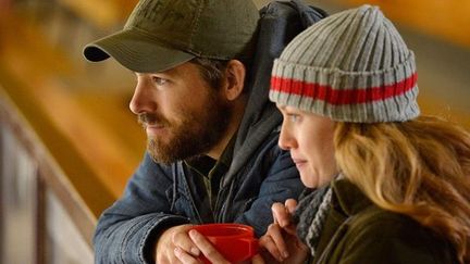 Ryan Reynolds et Mireille Enos dans "Captives" de Atom Egoyan
 (ARP Distribution)