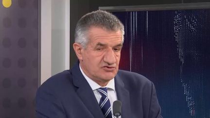 Jean Lassalle, député des Pyrénées-Atlantiques et président de "Résistons!", était l'invité du 18H50 franceinfo, mardi 15 février 2022. (FRANCEINFO)