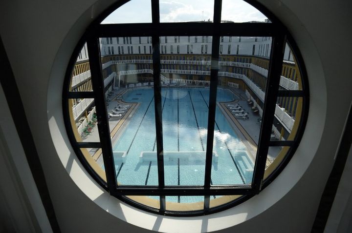 Le bassin d'été vu depuis une des 124 chambres de l'hôtel 5 étoiles
 (Franck Fife / AFP)