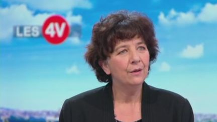 La plateforme d'administration post-bac, lancée l'an dernier, avait créé la polémique notamment pour ses lenteurs, générant un stress chez les bacheliers. La ministre de l'Enseignement supérieur explique sur France 2 mardi 22 janvier avoir revu sa copie.  (FRANCE 2)