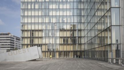 La Bibliothèque nationale de France (BnF), dans le 13e arrondissement de Paris, le 21 août 2024. (PASCAL SONNET / HANS LUCAS / AFP)