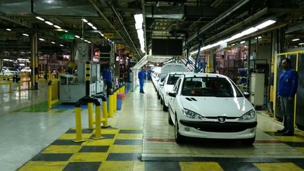 &nbsp; (L'usine Iran Khodro, partenaire de Peugeot en Iran © Radio France / Mathilde Lemaire)