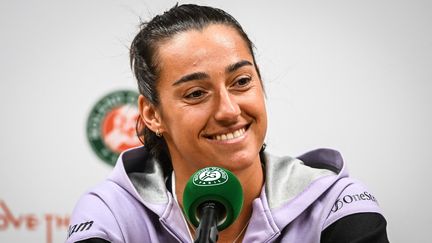 Caroline Garcia présente en conférence de presse avant le début de Roland-Garros, le 26 mai 2023. (MATTHIEU MIRVILLE / AFP)