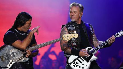 James Hetfield et Robert Trujillo (Metallica) le 20 septembre 2015 à Rio
 (Felipe Dana/AP/SIPA)