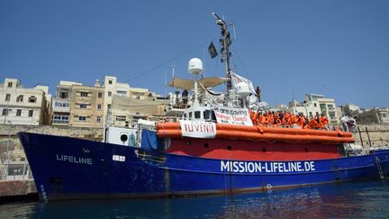 Le "Lifeline" au port de La Valette, à Malte, le 13 juillet 2018. (ANNETTE SCHNEIDER-SOLIS / DPA / MAXPPP)