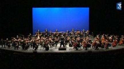 &quot;C&#039;est pas classique&quot; réunit les orchestres de Nice et de Cannes pour un concert gratuit
 (Culturebox)