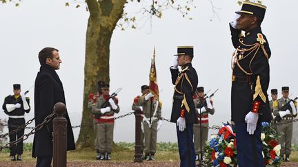 Le président de la République Emmanuel Macron a présidé le 5 novembre 2018 une cérémonie d'hommage aux soldats français tués en août 1914&nbsp;à&nbsp;Morhange (Moselle). (AFP)