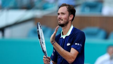 Le Russe&nbsp;Daniil Medvedev s'est qualifié pour les quarts de finale du tournoi de Miami, mardi 29 mars, se rapprochant ainsi de nouveau du trône mondial.&nbsp; (MEGAN BRIGGS / GETTY IMAGES NORTH AMERICA / AFP)