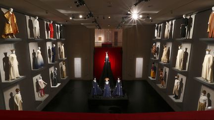 Exposition "Costumes de légendes,  20 ans de création à l’Opéra de Lyon" jusqu'au 21 septembre 2014. Le musée des Tissus, musée des arts décoratifs de Lyon.  34, rue de la Charité. 69002 Lyon. www.mtmad.fr
 (Lyon, musée des Tissus, Sylvain Pretto)