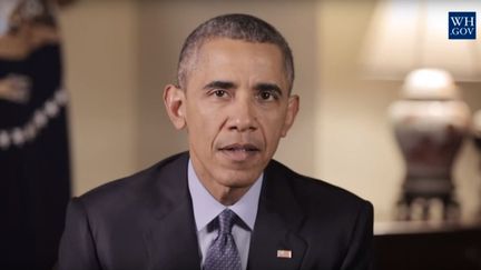 Capture d'écran du message hebdomadaire de Barack Obama, posté sur YouTube, le 5 décembre 2015. (THE WHITE HOUSE / YOUTUBE)