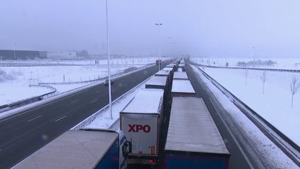 Des camions bloqués sur l'A1 dans les Hauts-de-France (CAPTURE ECRAN FRANCE 2)