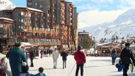 Haute-Savoie : au cœur de la station d'Avoriaz, qui a banni les voitures dès sa création (FRANCE 3)