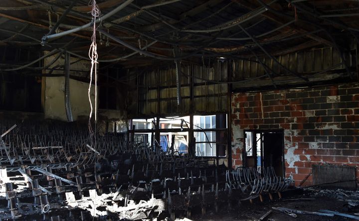 L'intérieur du théâtre, dévasté par l'incendie
 (Claude Essertel / PhotoPQR / Le Progrès / MaxPPP)