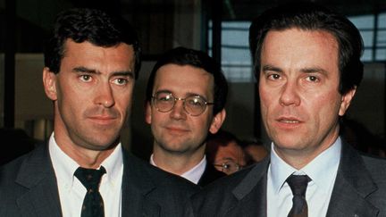 J&eacute;r&ocirc;me Cahuzac (G),&nbsp;le 27 mai 1990 &agrave; Paris, au c&ocirc;t&eacute; du ministre de la Sant&eacute; de l'&eacute;poque Claude Evin. (DURAND FLORENCE / SIPA)