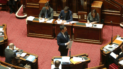 &nbsp; (Manuel Valls lors de la présentation du texte sur la déchéance nationale au Sénat © MaxPPP)