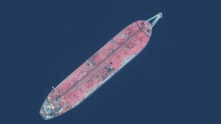 Le&nbsp;pétrolier FSO Safer est abandonné dans la mer Rouge au large du Yémen, le 19 juillet 2020. (SATELLITE IMAGE 2020 MAXAR TECH / AFP)