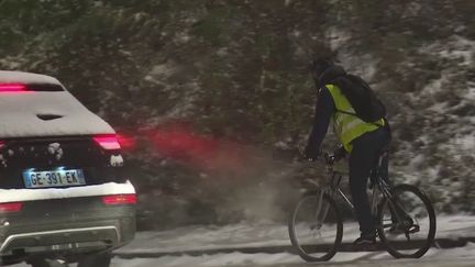 Vague de froid : une matinée fortement perturbée par la neige à Lyon (France 2)