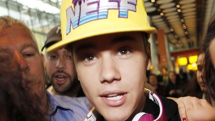 Justin Bieber d&eacute;couvre la "fluokids attitude" 5 ans apr&egrave;s tout le monde... (ISOIMAGES / SIPA)