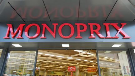 Monoprix rachète Sarenza.com, groupe de distribution sur Internet, pour&nbsp;améliorer&nbsp;son activité&nbsp;non-alimentaire (mode, beauté, maison).&nbsp; (MAXPPP)