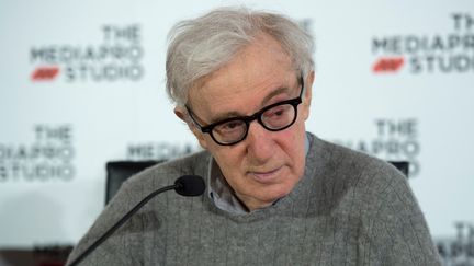 Woody Allen lors de la conférence de presse tenue pour le début du tournage de son prochain film à Saint-Sébastien le mardi 9 juillet 2019. (ANDER GILLENEA / AFP)