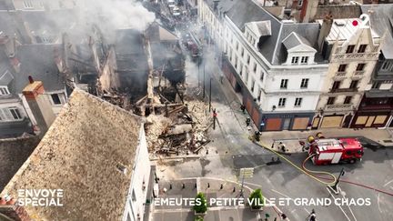 Emeutes : petite ville et grand chaos (ENVOYÉ SPÉCIAL  / FRANCE 2)