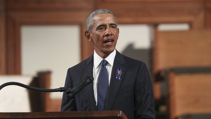 Barack Obama&nbsp;lors d'un discours pour les funérailles d'une figure les plus respectées du combat pour les droits civiques, John Lewis, le 30 juillet 2020, à Atlanta (Géorgie). (GETTY IMAGES NORTH AMERICA / AFP)