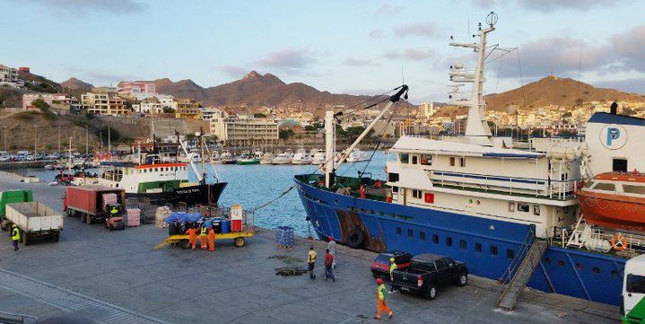 Le port de Porto Grande, sur l'île de Sao Vicente, au Cap-Vert (1er février 2015) (DANIEL SLIM / AFP)