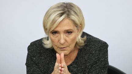 La présidente du groupe parlementaire du Rassemblement National, Marine Le Pen lors du séminaire parlementaire du RN à l'Assemblée nationale française, à Paris, le 14 septembre 2024. (LUDOVIC MARIN / AFP)