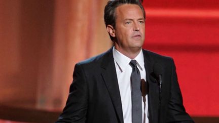 Mort de Matthew Perry : cinq personnes arrêtées après l'overdose de la star (france 2)